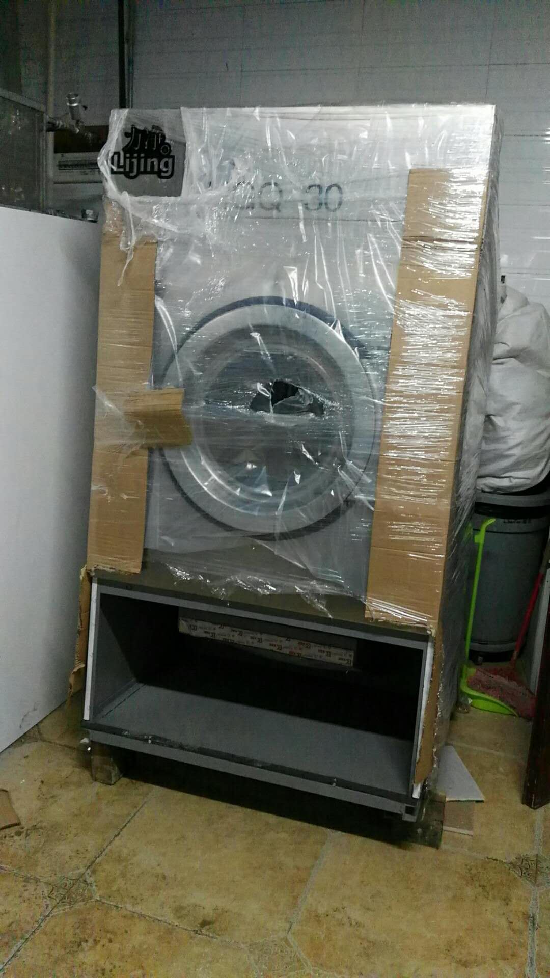 ���Pˮϲ��(l��i)�ǾƵ�ϴ�·��O(sh��)�䰲�b����M(j��n)����